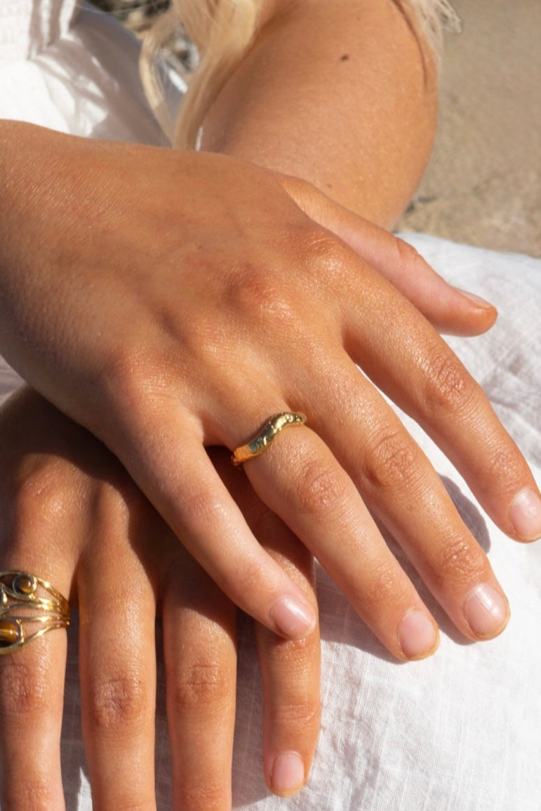 Wave ring