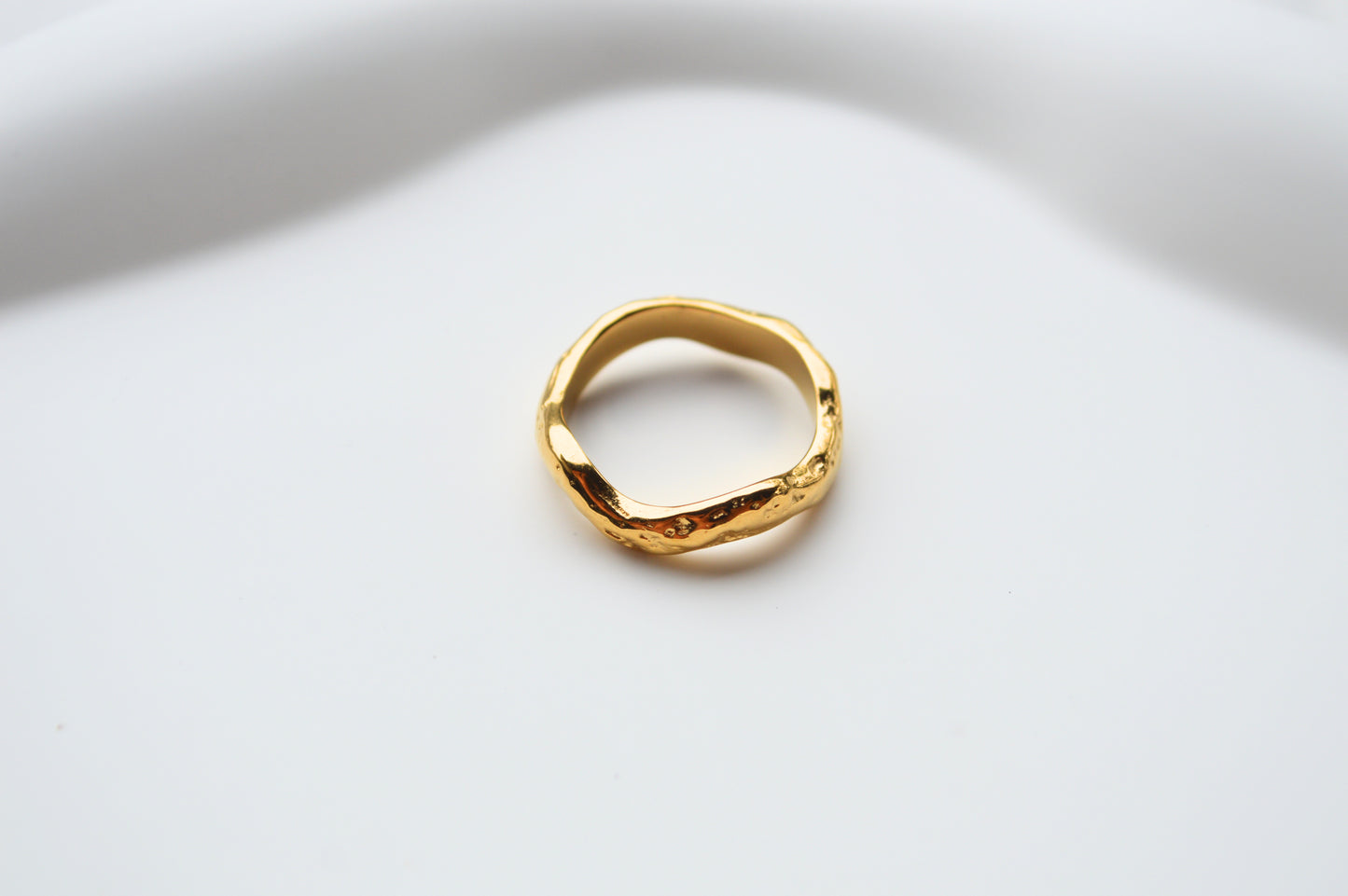 Wave ring