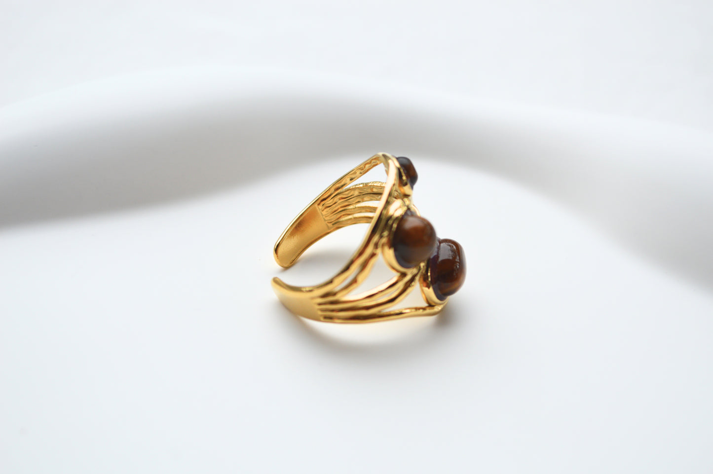 Stones on the sand ring