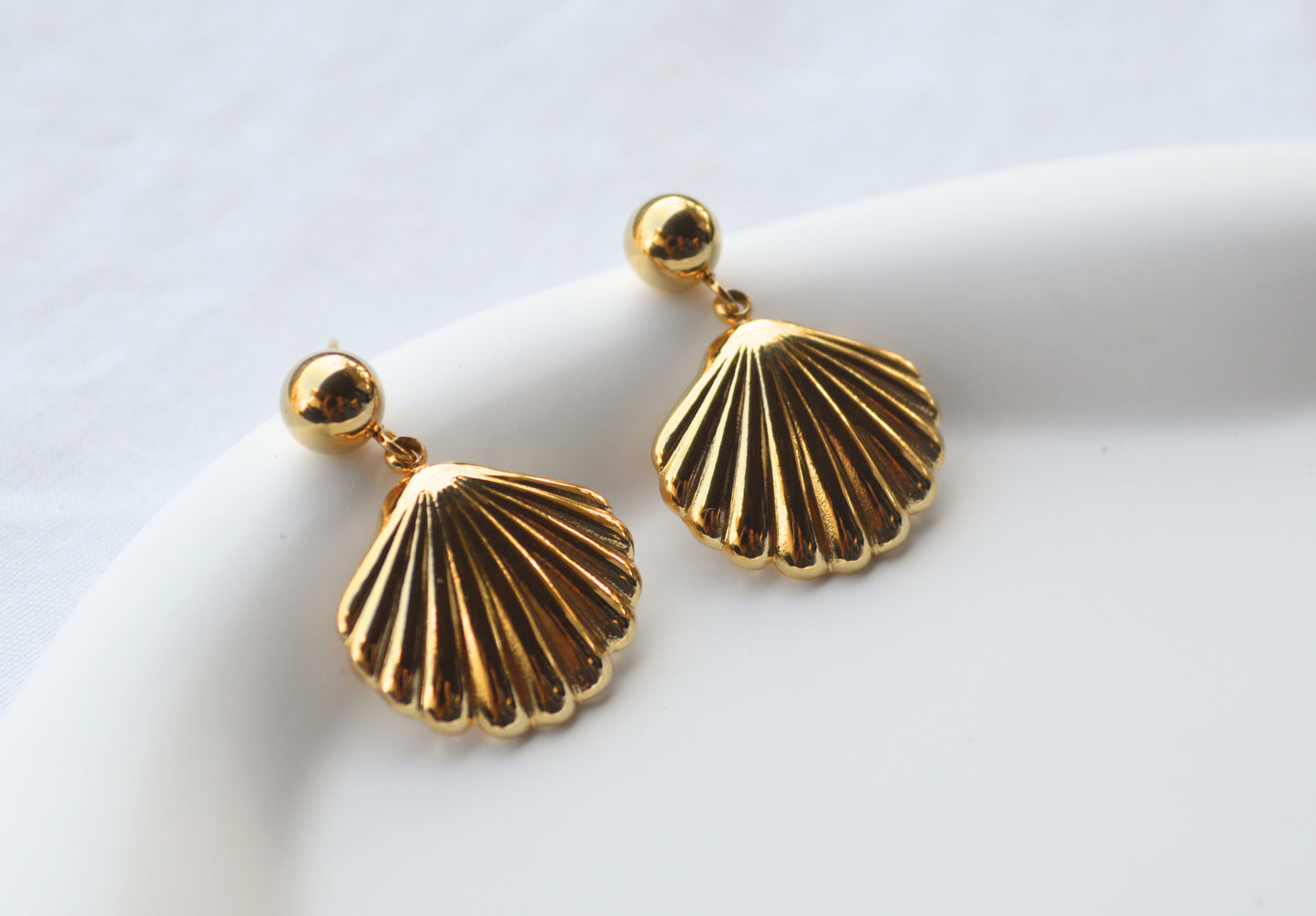 Shell earrings