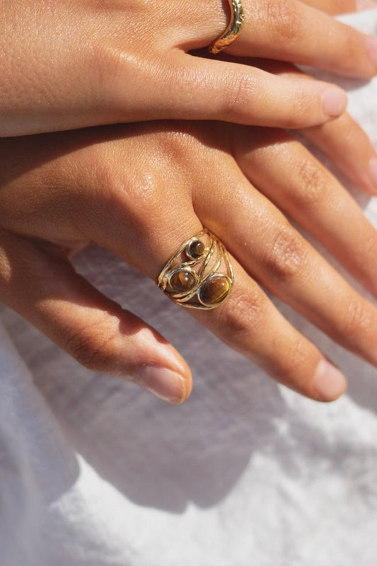 Stones on the sand ring